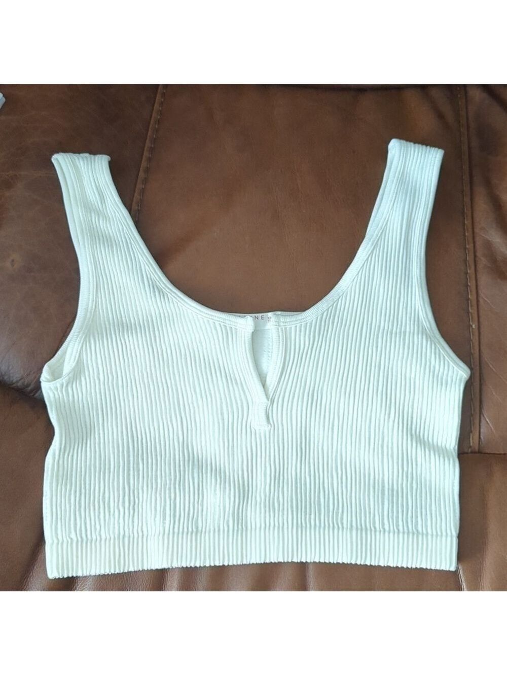 ROSE + VINE CROP TANK TOP